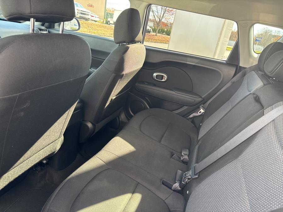 Vehicle image 16 of 30