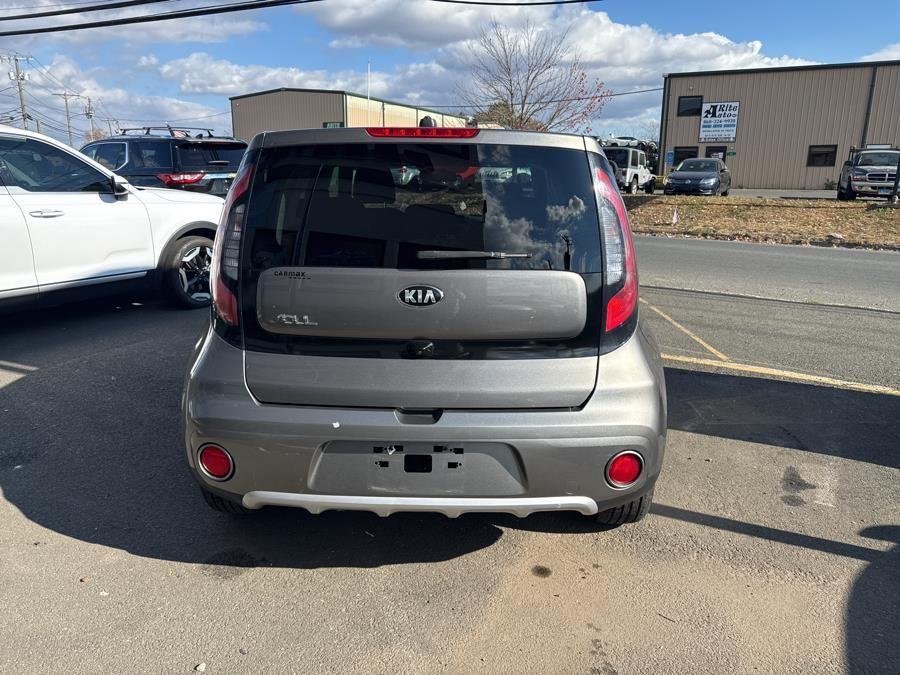 Vehicle image 15 of 30