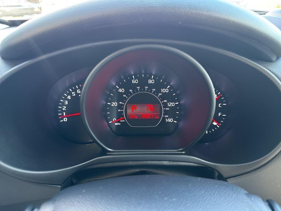 Vehicle image 19 of 30