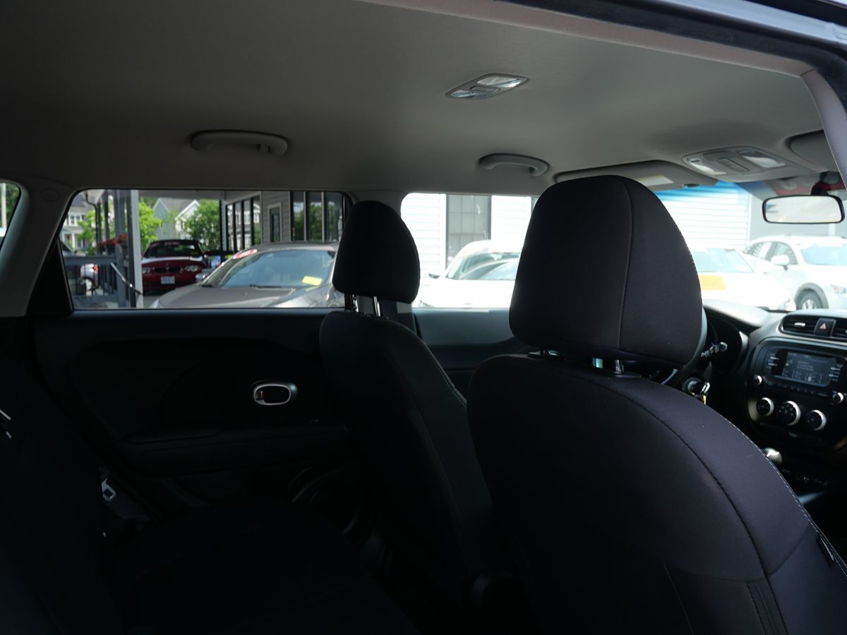 Vehicle image 24 of 43