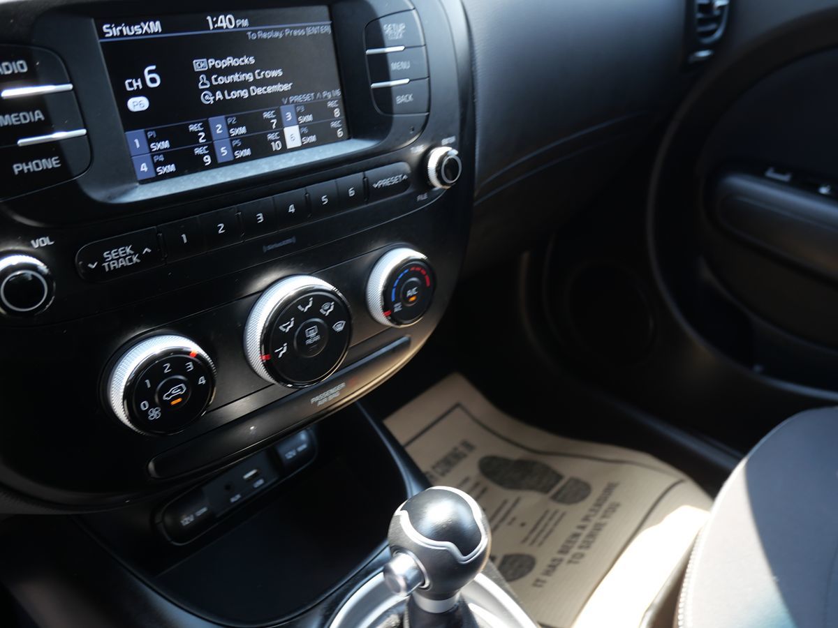 Vehicle image 14 of 43