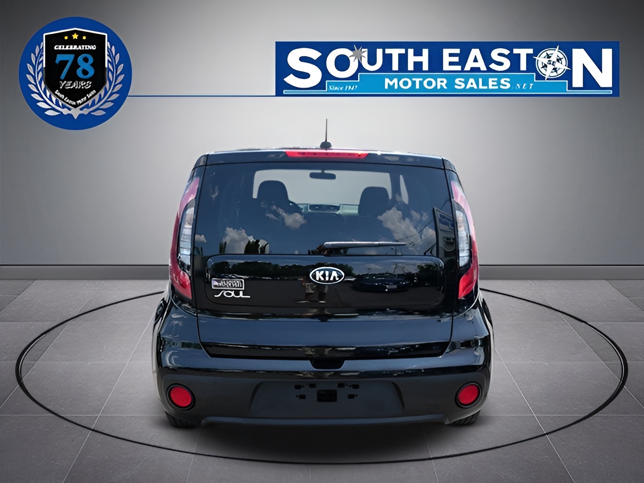 Vehicle image 41 of 43
