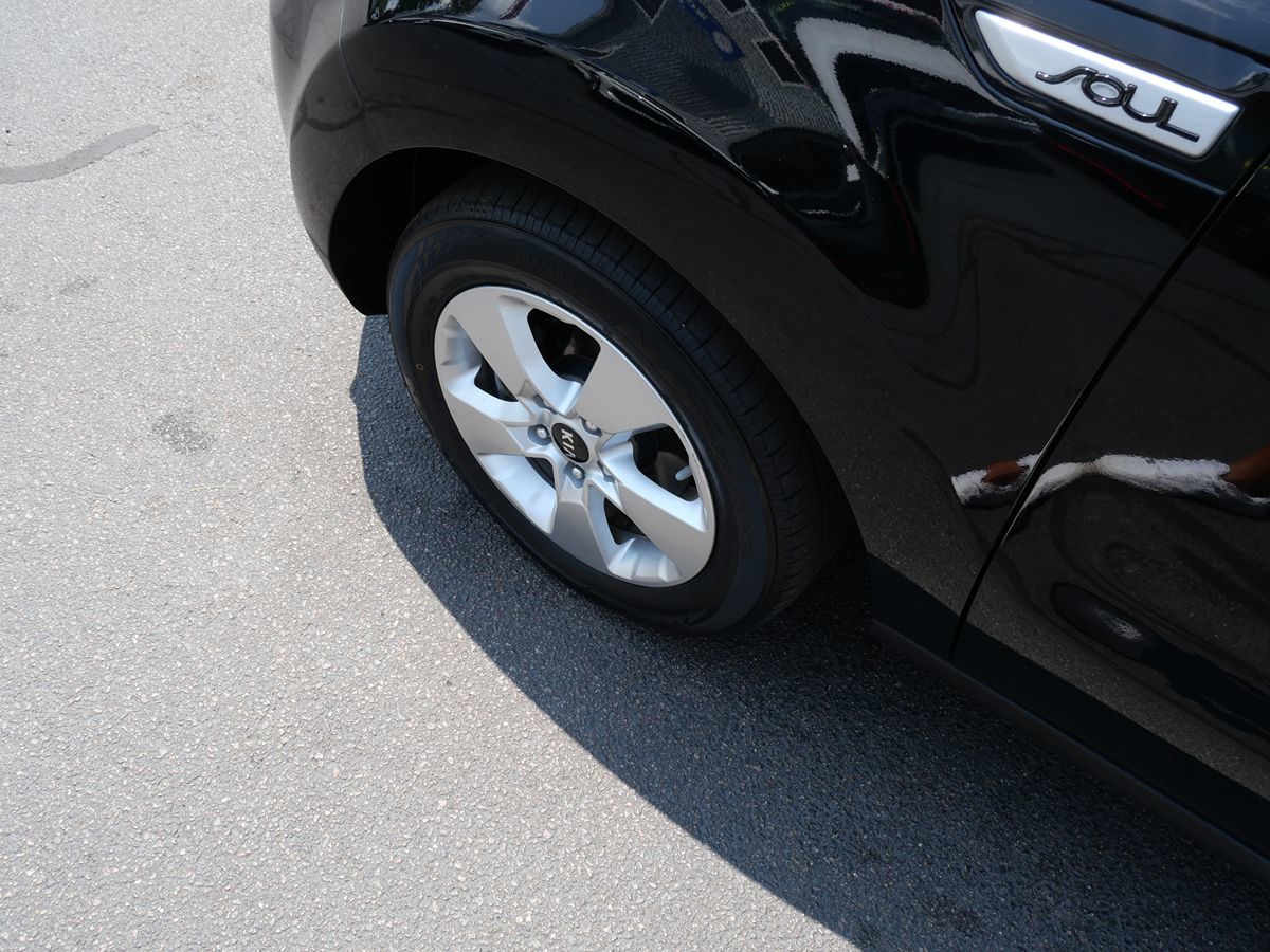 Vehicle image 35 of 43