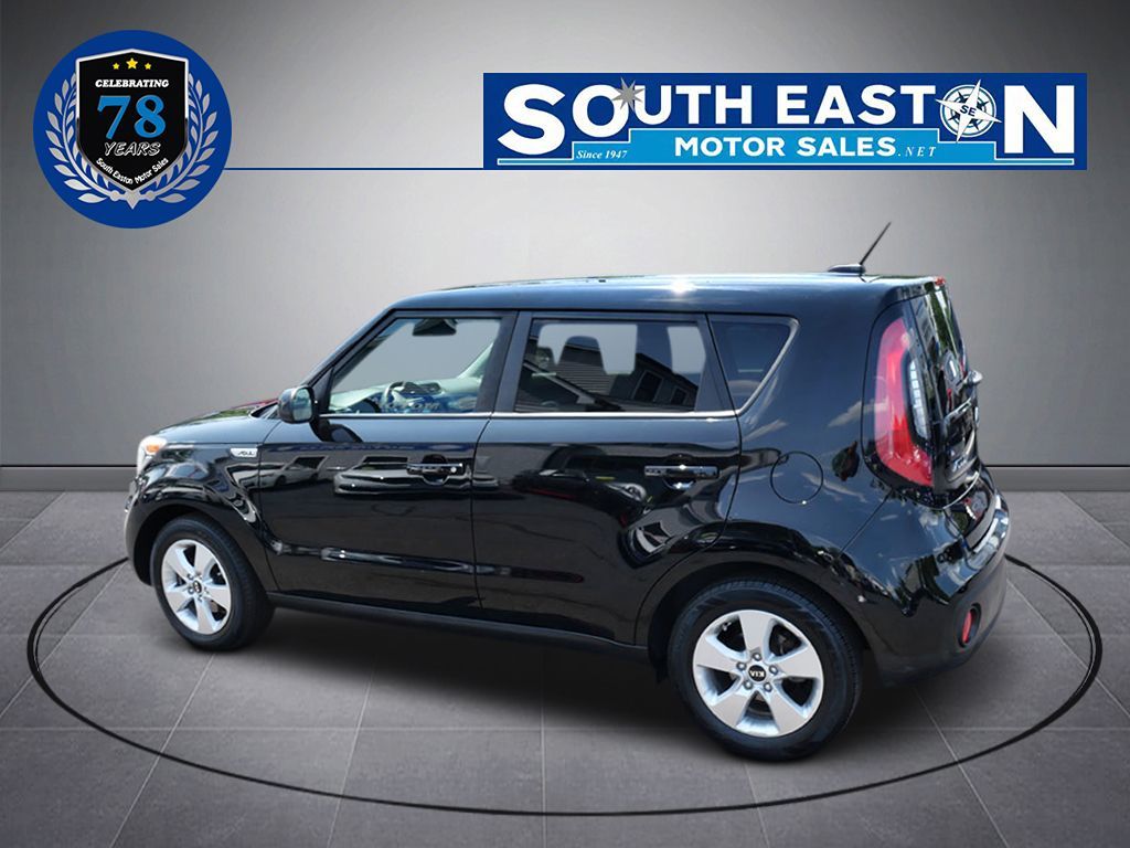 Vehicle image 7 of 43