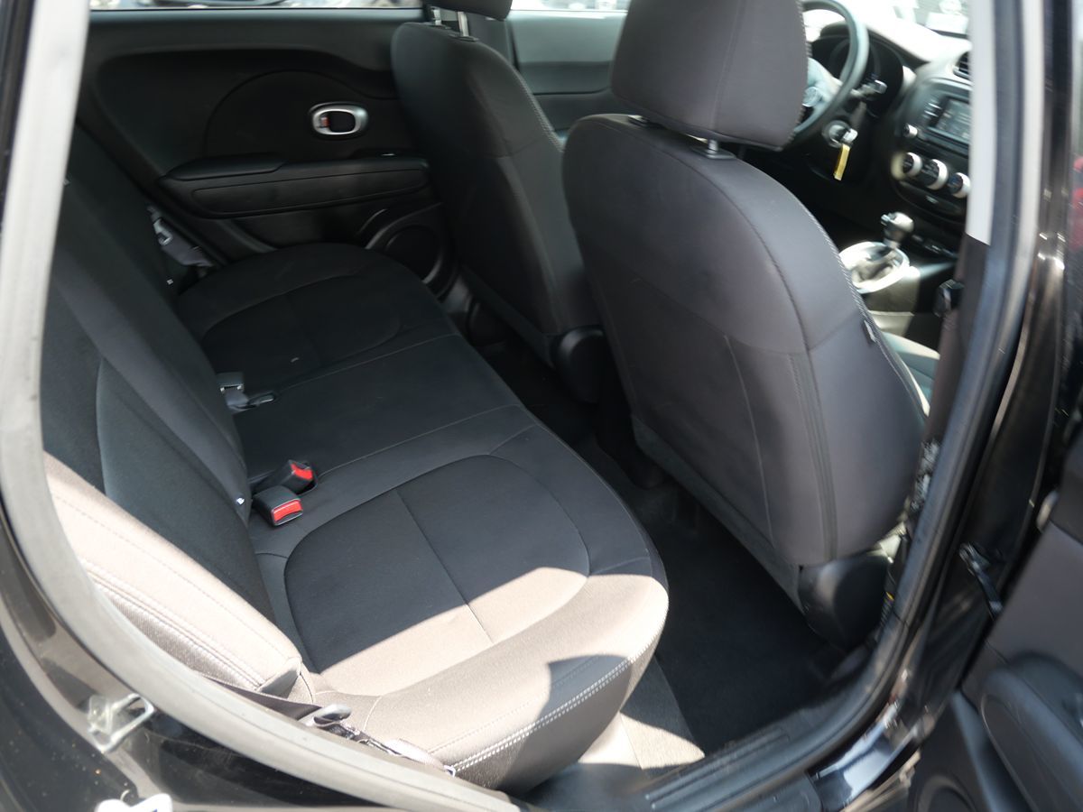 Vehicle image 22 of 43