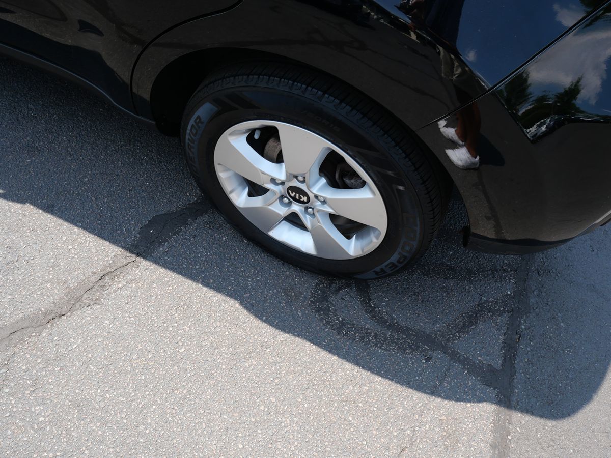 Vehicle image 34 of 43