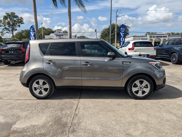 Vehicle image 6 of 28