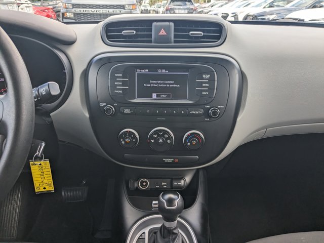Vehicle image 16 of 28