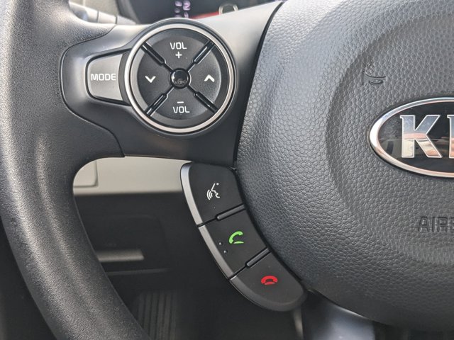 Vehicle image 19 of 28