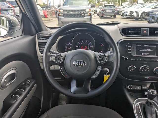 Vehicle image 15 of 28