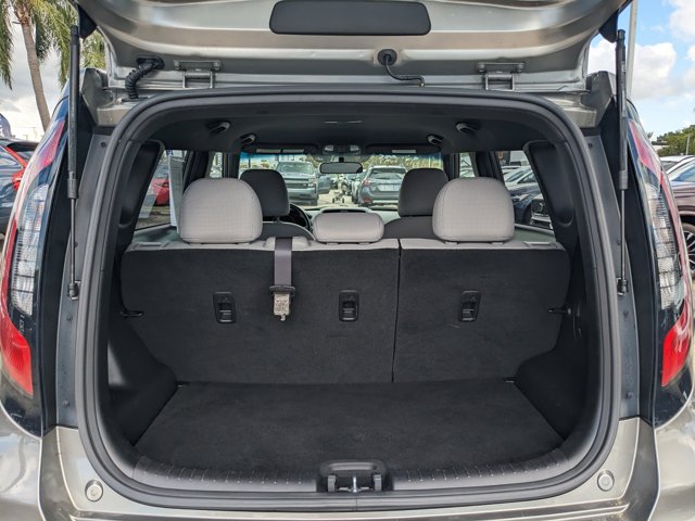 Vehicle image 12 of 28