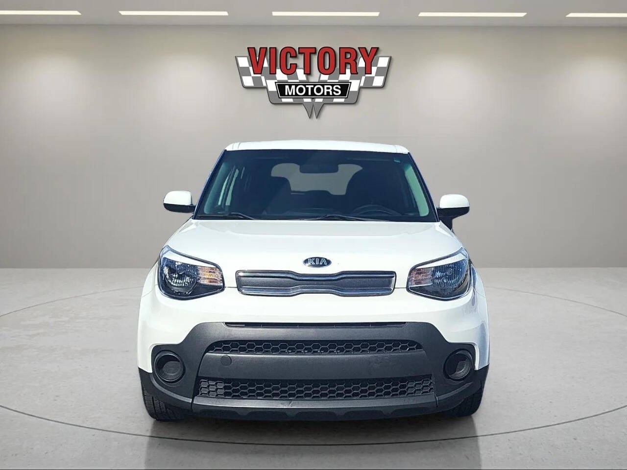 Vehicle image 2 of 19