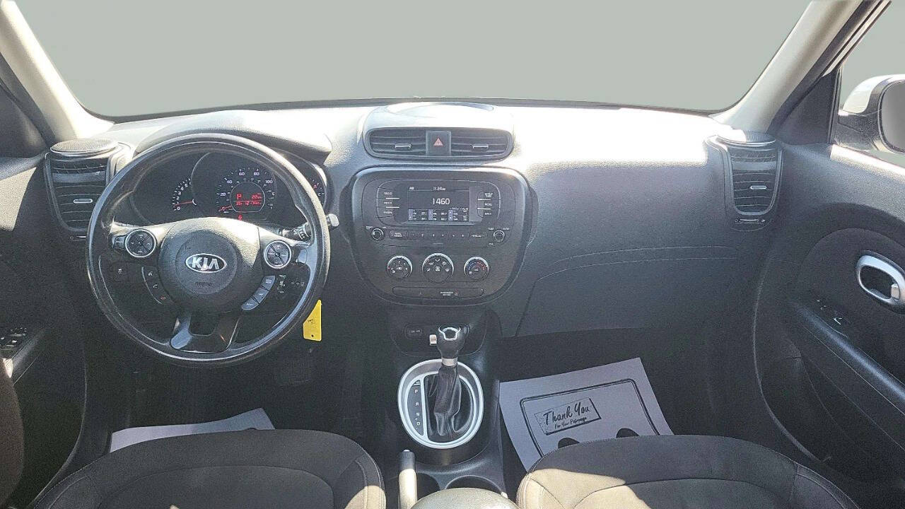 Vehicle image 18 of 19