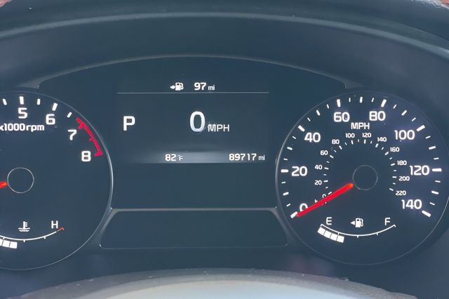Vehicle image 14 of 36