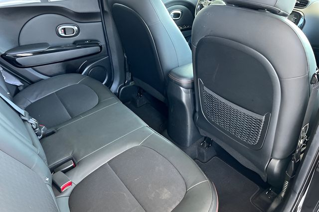 Vehicle image 9 of 36