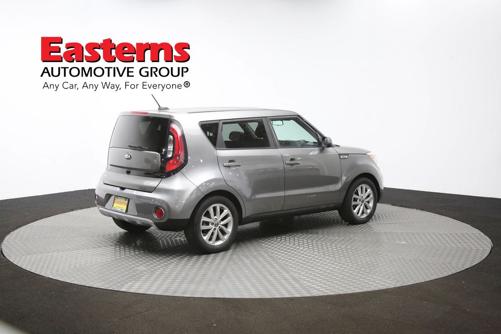 Vehicle image 19 of 62