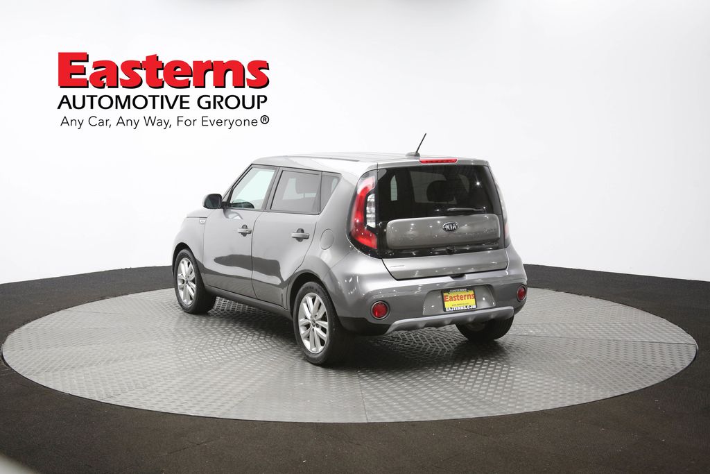 Vehicle image 36 of 62