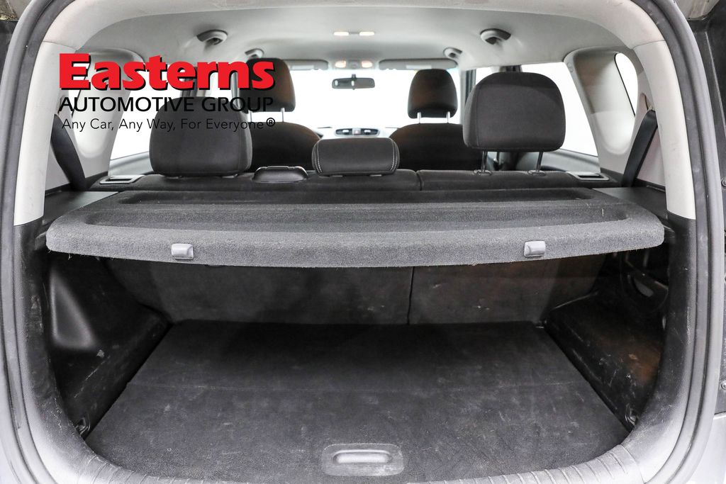 Vehicle image 39 of 62