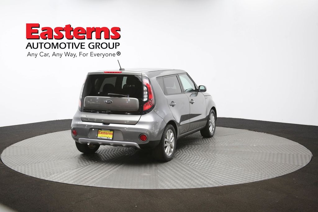 Vehicle image 17 of 62