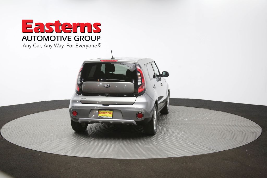 Vehicle image 16 of 62