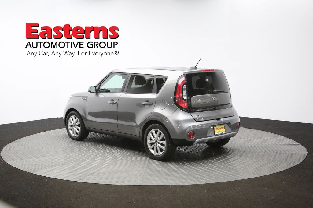 Vehicle image 35 of 62
