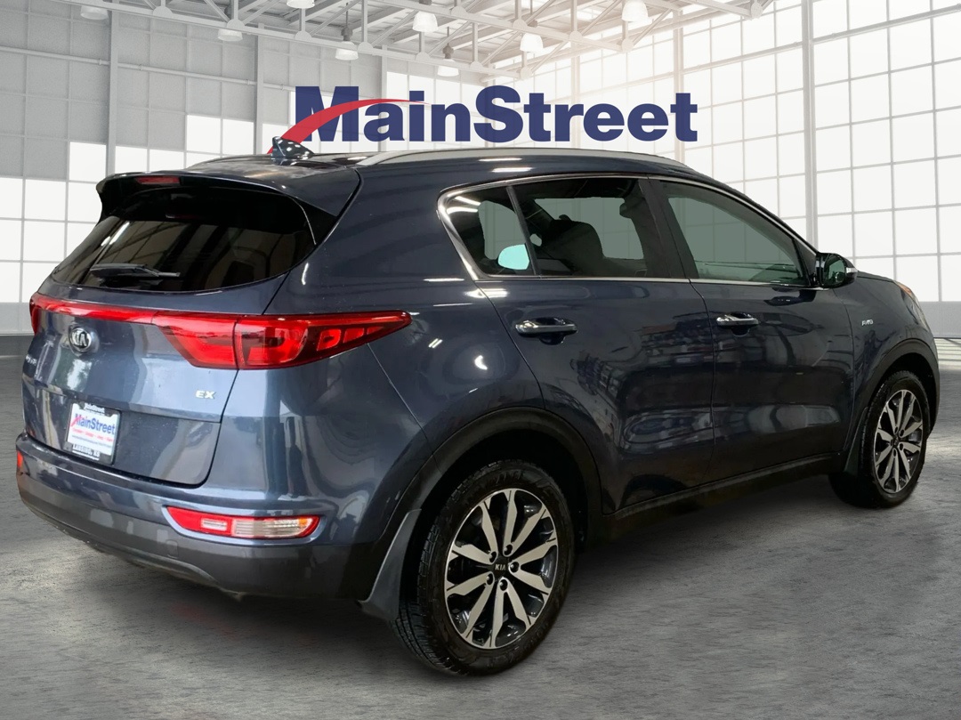 Vehicle image 6 of 31