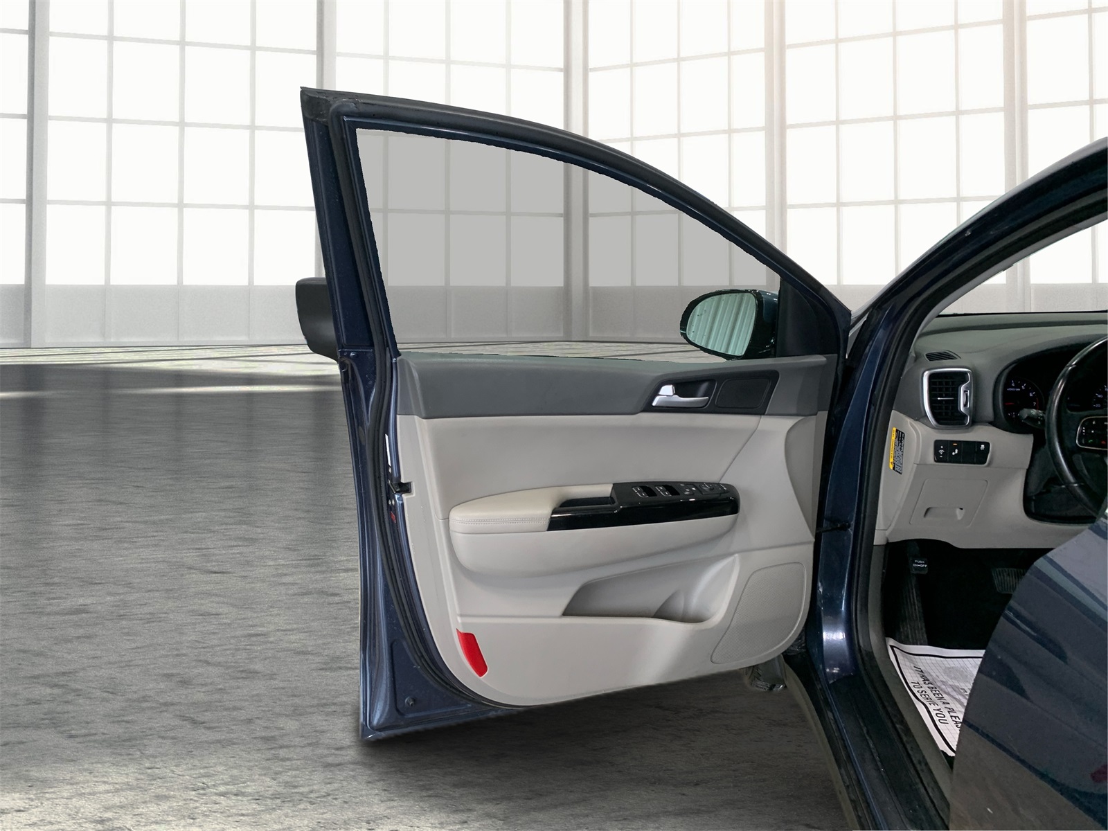 Vehicle image 20 of 31