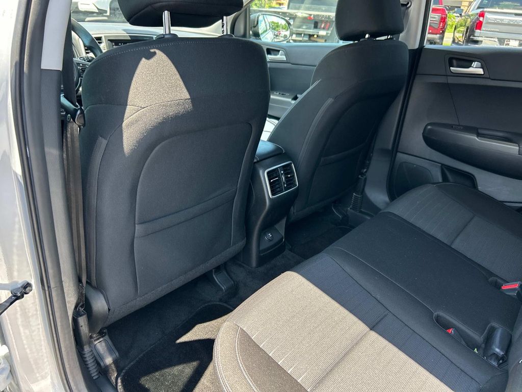 Vehicle image 13 of 41