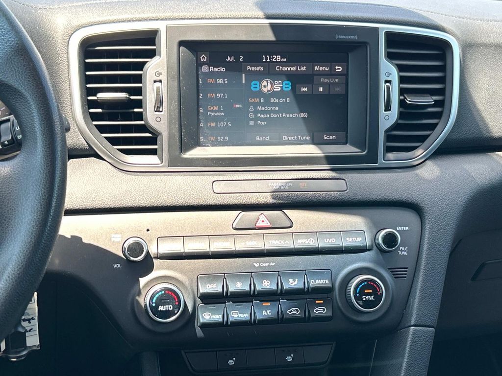 Vehicle image 22 of 41