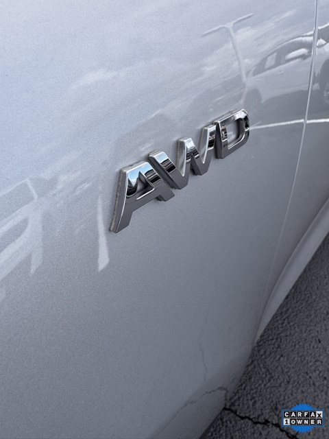 Vehicle image 26 of 31