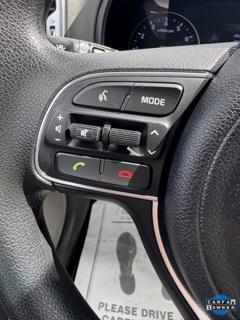Vehicle image 19 of 31