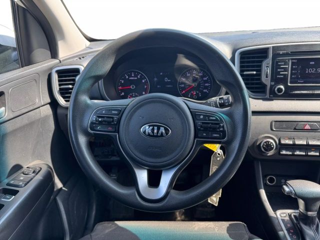 Vehicle image 17 of 21