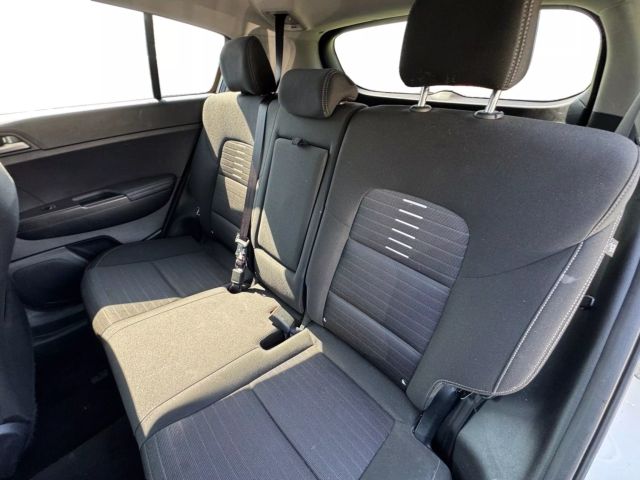 Vehicle image 12 of 21