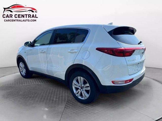 Vehicle image 7 of 21