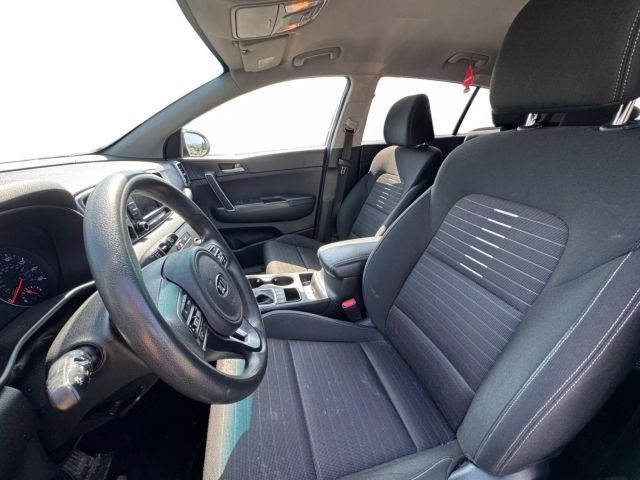 Vehicle image 15 of 21