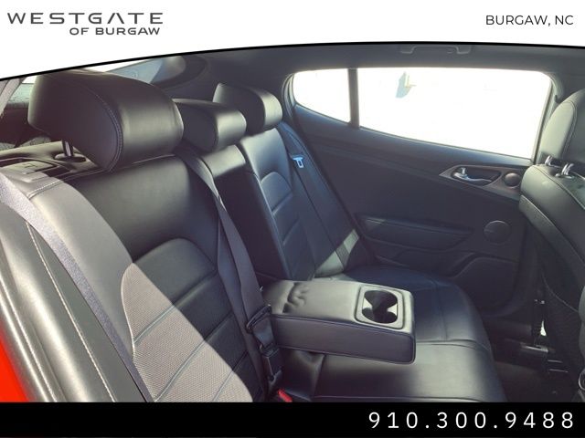 Vehicle image 35 of 38