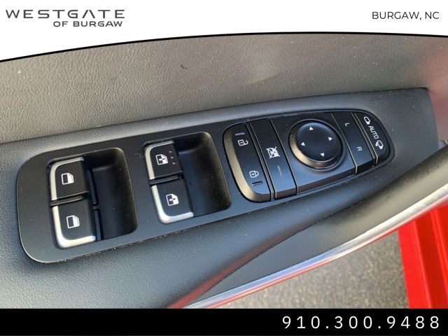 Vehicle image 17 of 38