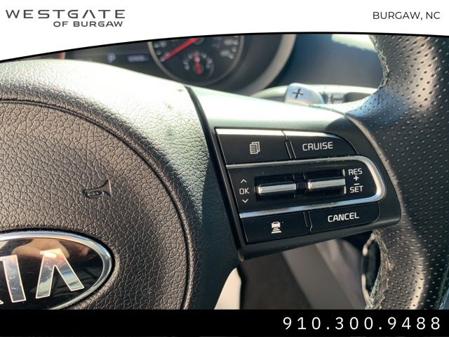 Vehicle image 23 of 38