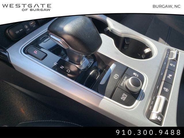 Vehicle image 26 of 38