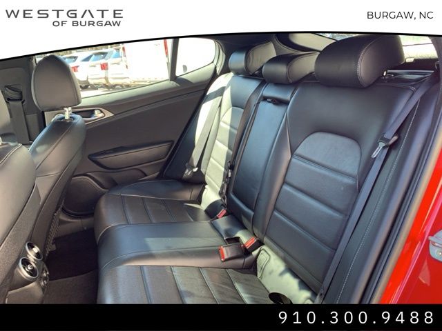 Vehicle image 31 of 38