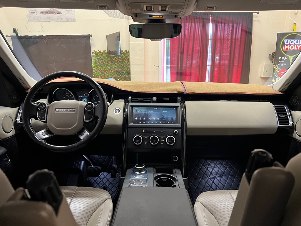 Vehicle image 22 of 48