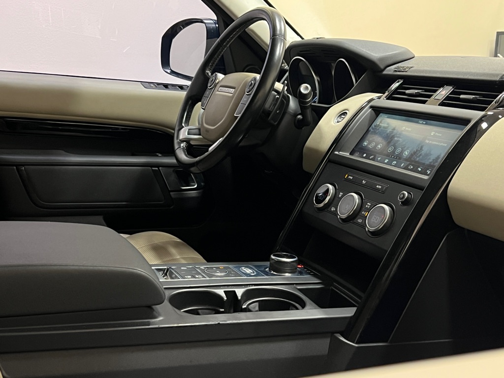 Vehicle image 24 of 48