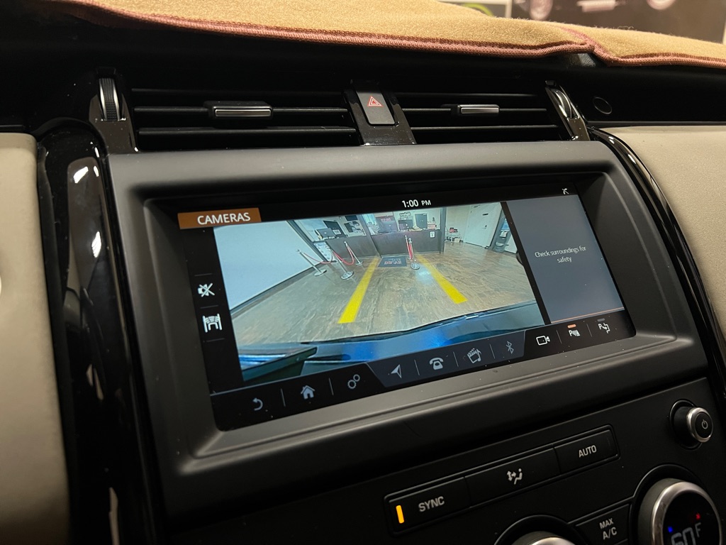 Vehicle image 33 of 48