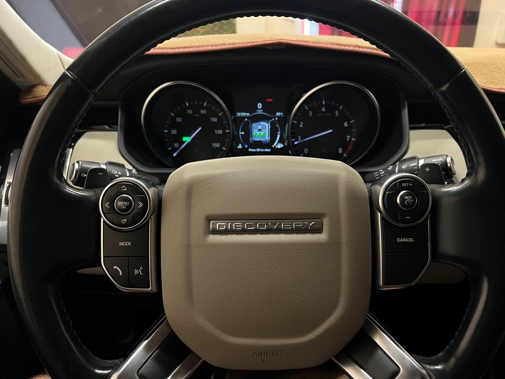 Vehicle image 27 of 48