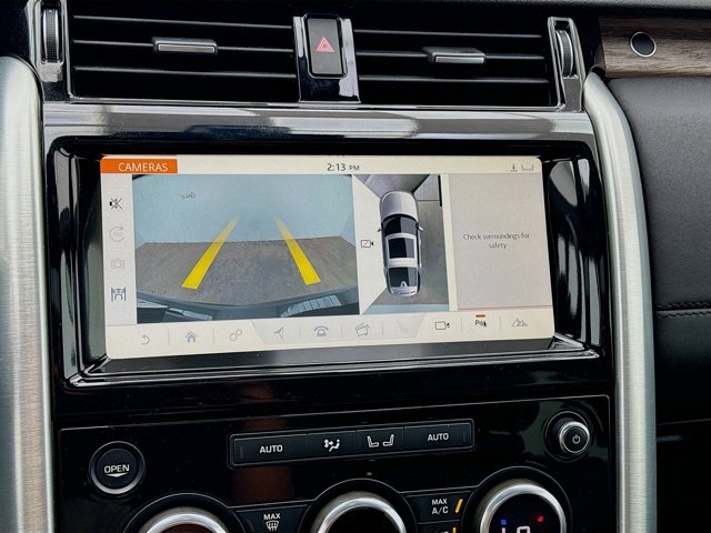 Vehicle image 10 of 20