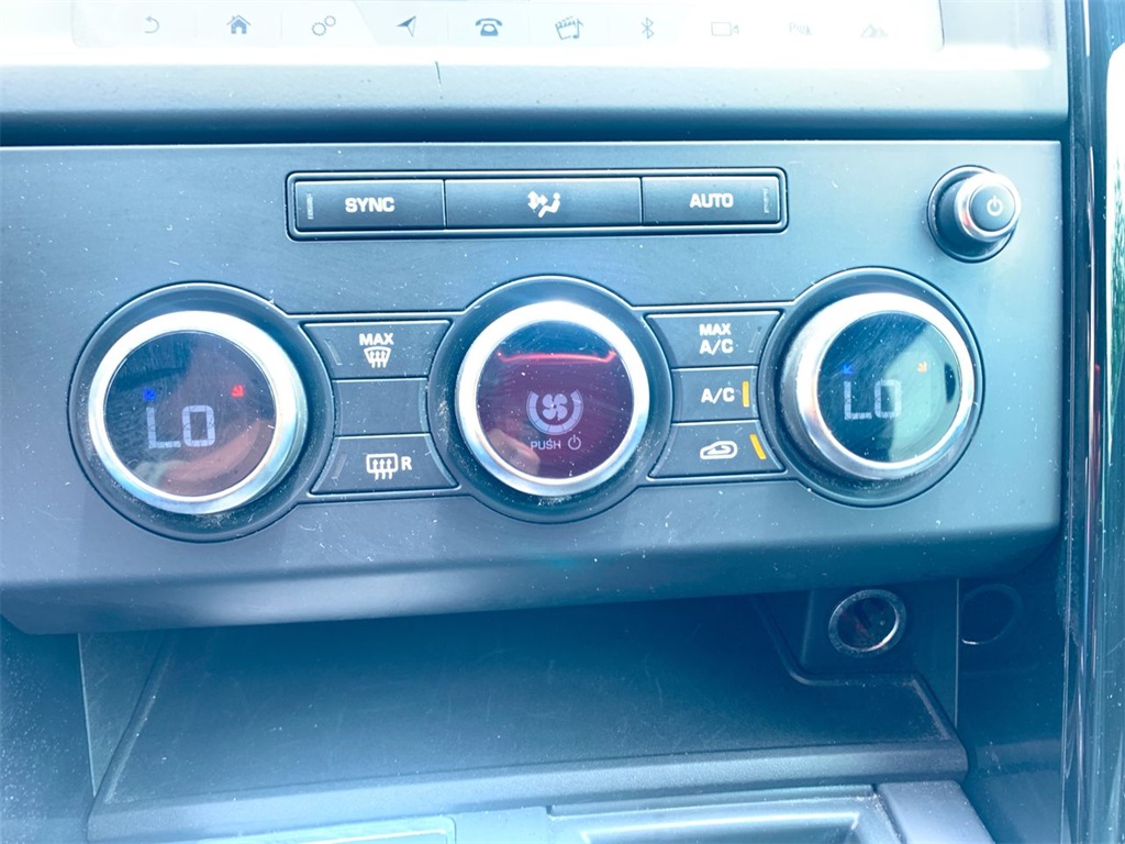Vehicle image 18 of 26
