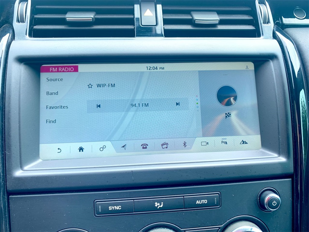 Vehicle image 15 of 26