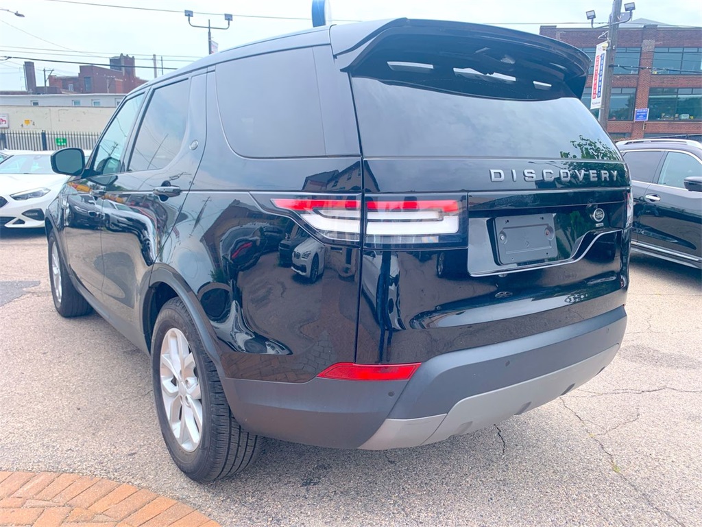 Vehicle image 7 of 26