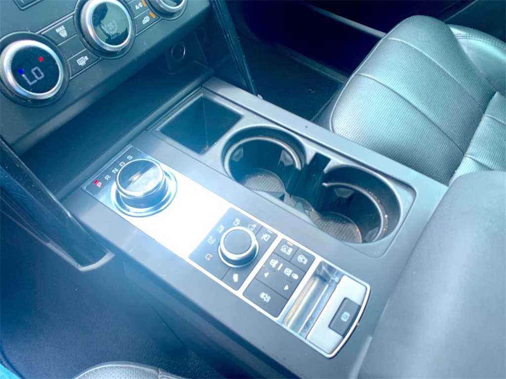 Vehicle image 19 of 26