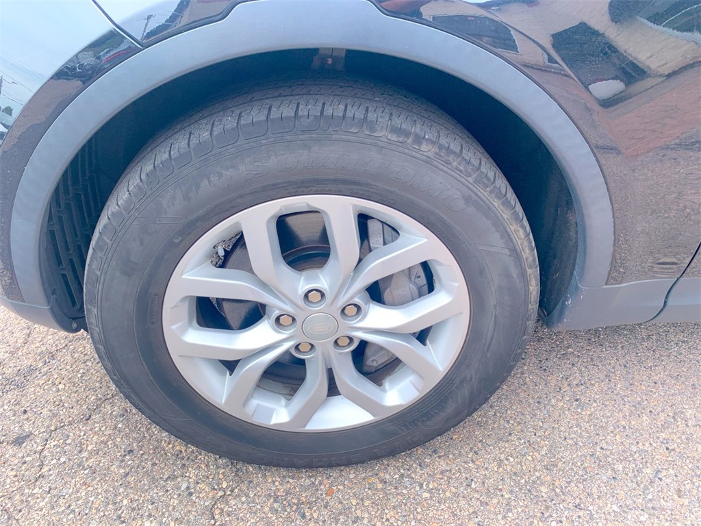 Vehicle image 9 of 26